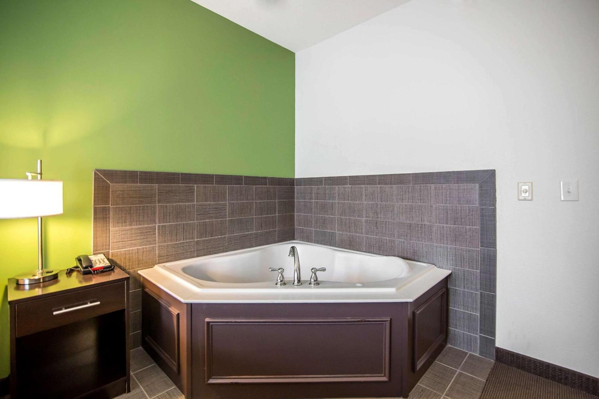 Sleep & Hotel Haysville